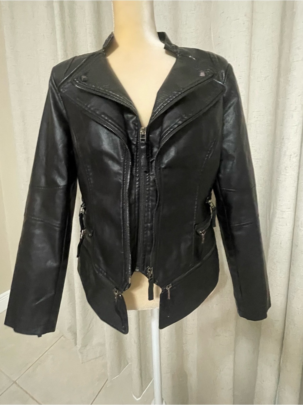 Chou Yatou Women's Fashion 
 Faux Leather Biker Jacket Size L